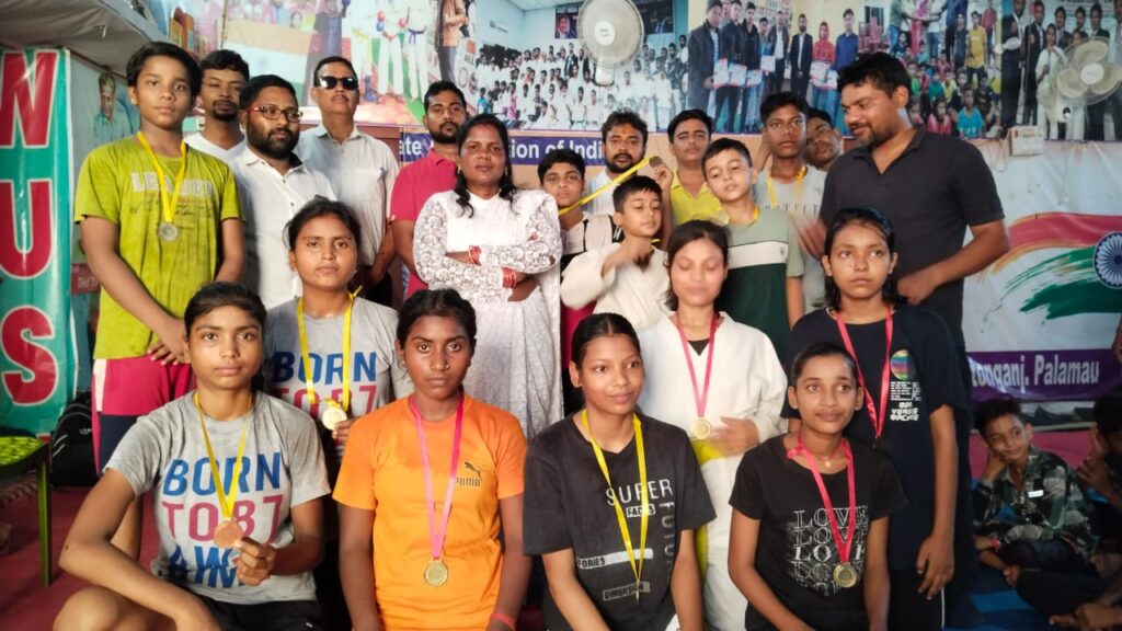 327d204a-f44e-4b33-a519-8b13b2c63622