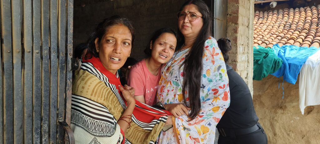 17680750-158b-4f98-b4f5-10b96eb3d911