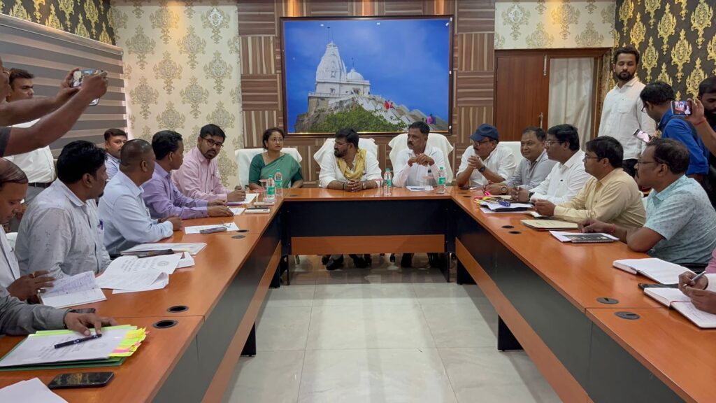 93e07a93-ce7d-4db2-a98a-958c6c02bb7e