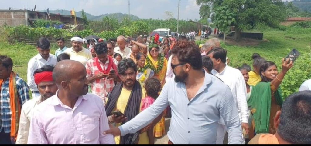 30c67a99-4640-4f0f-9d2f-ef1955de9a30