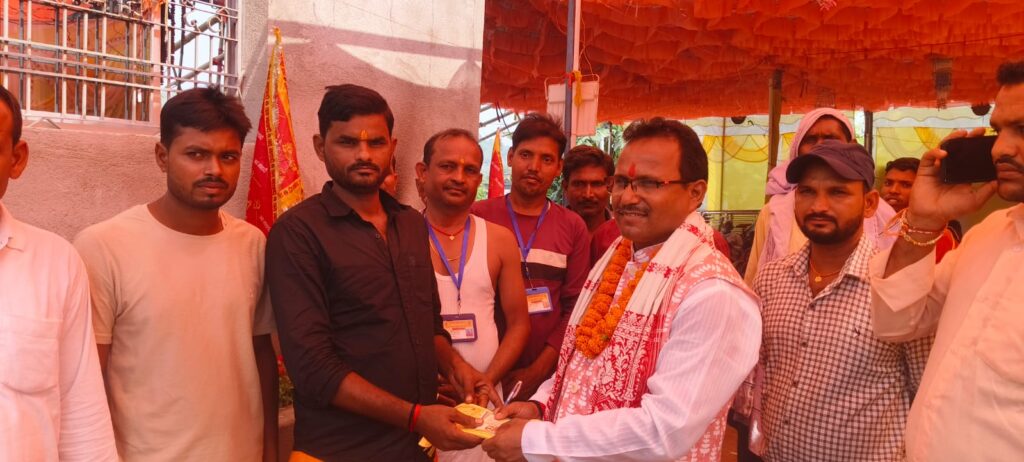 73c8a7ee-0305-40ba-bd8c-03d141c1e18e