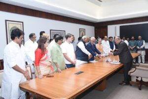 33fe4002-f136-41a4-ae1a-7c04d3a92620