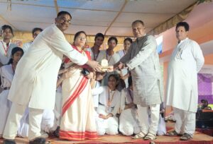 393bf530-e070-4c48-9935-0cda014b42e8