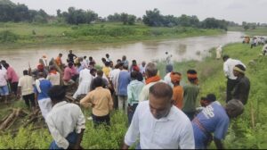 eab8b1cd-bf78-4bd5-82a7-f1e586f426e3