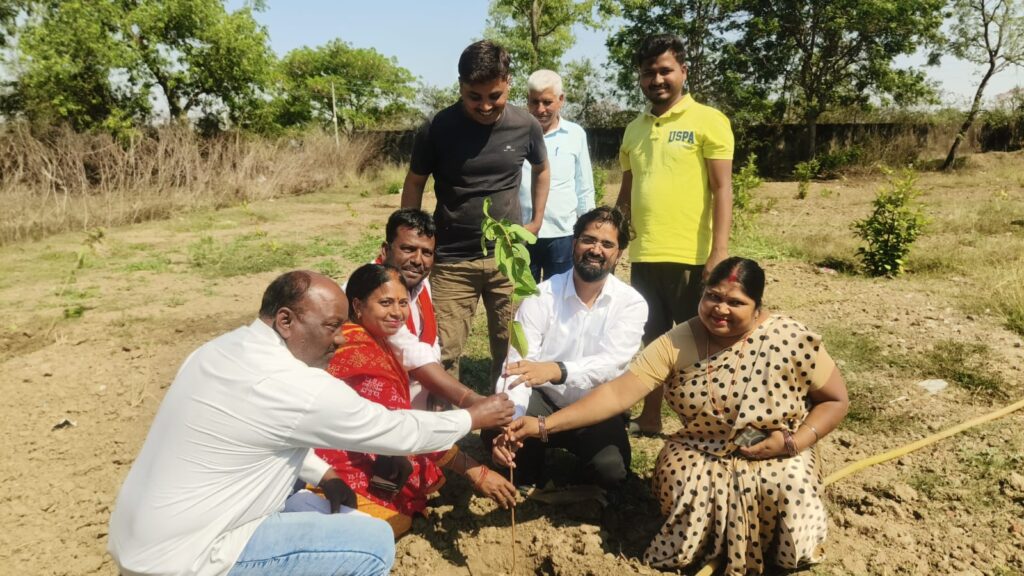 f404bfa8-810b-43aa-8596-c8f01563adb8